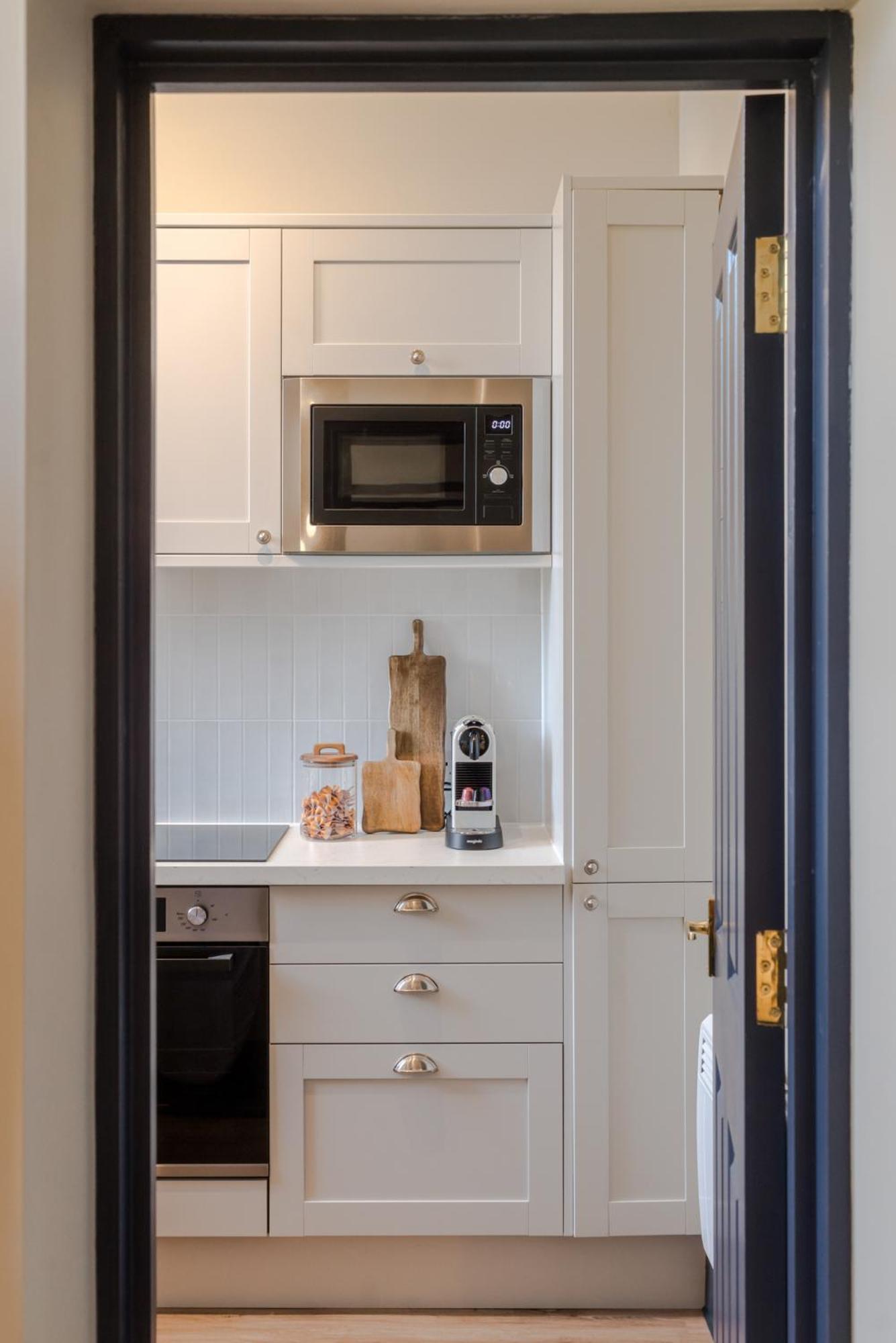 Pembroke House I Your Apartment Bristol Bagian luar foto