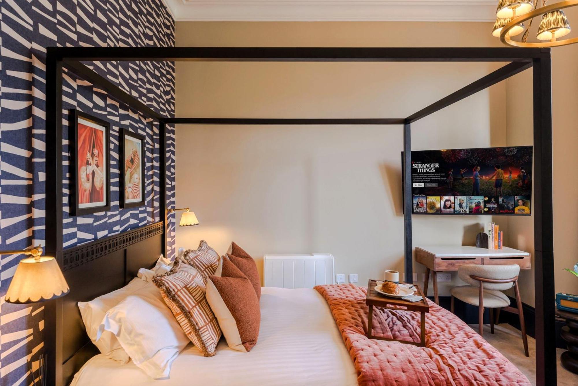 Pembroke House I Your Apartment Bristol Bagian luar foto