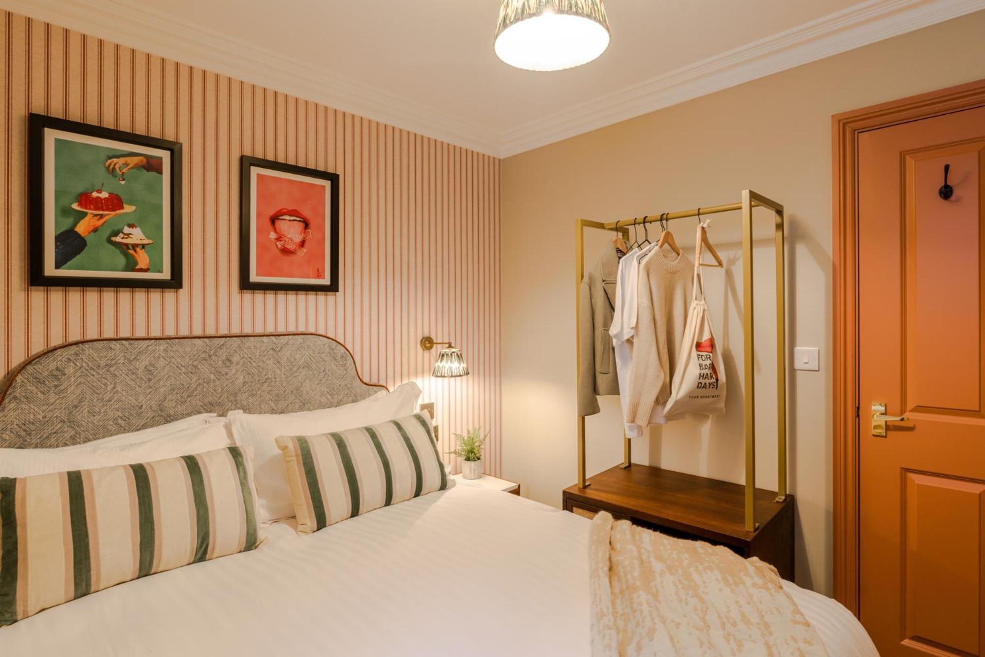 Pembroke House I Your Apartment Bristol Bagian luar foto