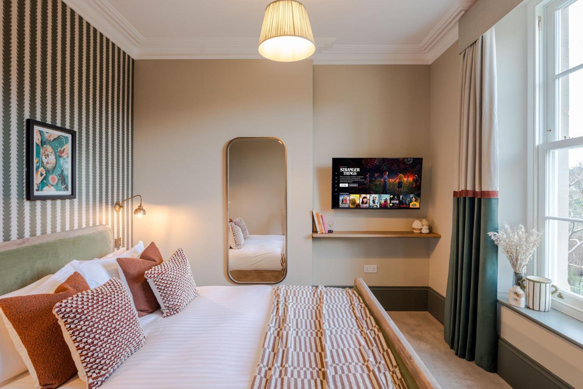 Pembroke House I Your Apartment Bristol Bagian luar foto