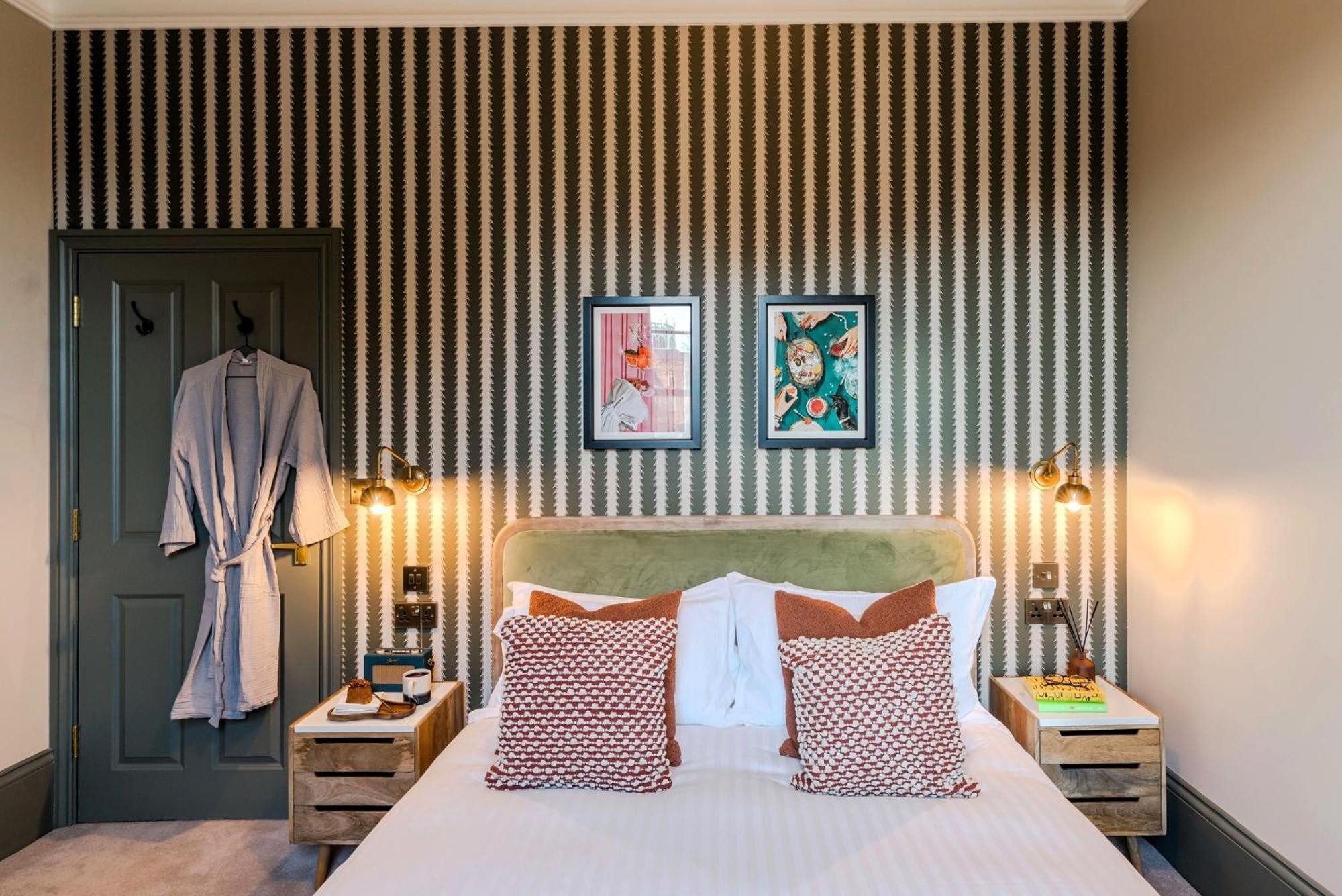 Pembroke House I Your Apartment Bristol Bagian luar foto